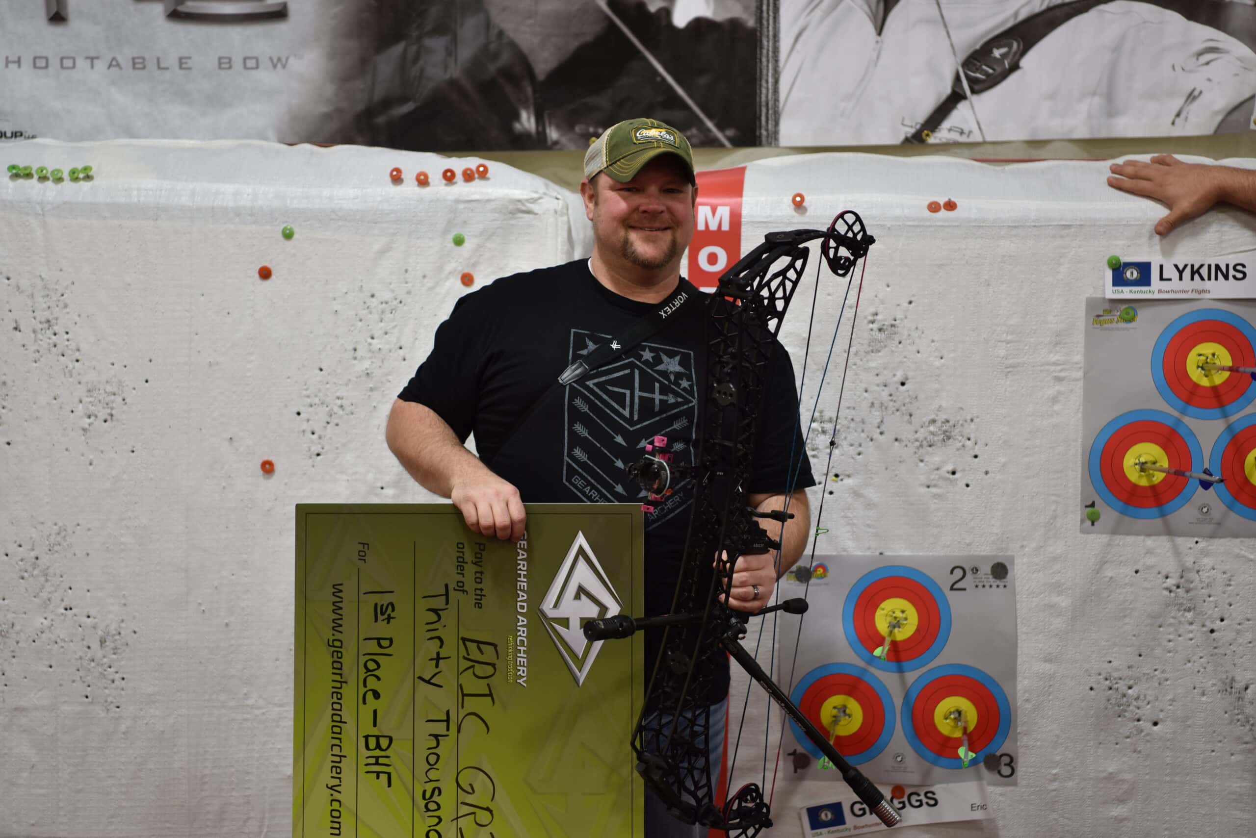 Gearhead Wins Vegas Bowhunter Class