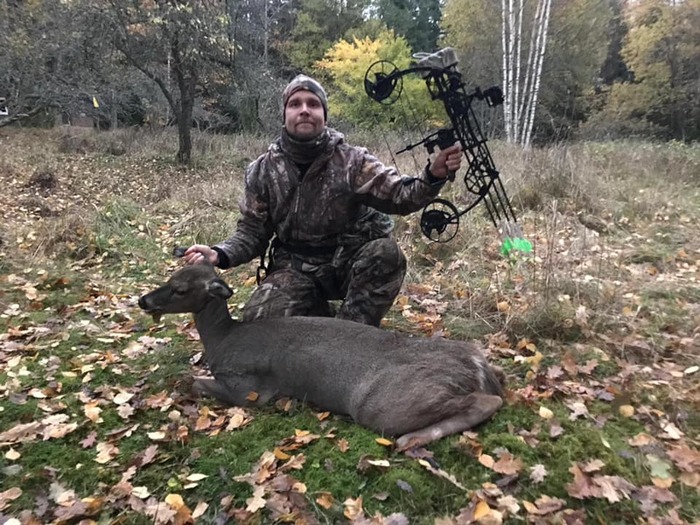 Finland hunter shoots his first whitetail deer!